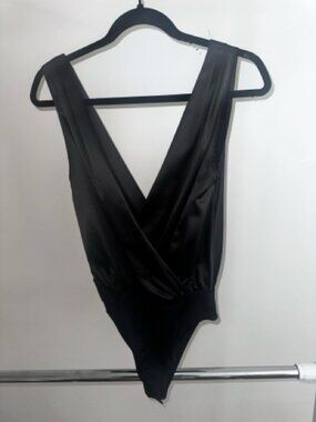 ZARA NWOT Black Bodysuit Size [S] – Deep V Neck